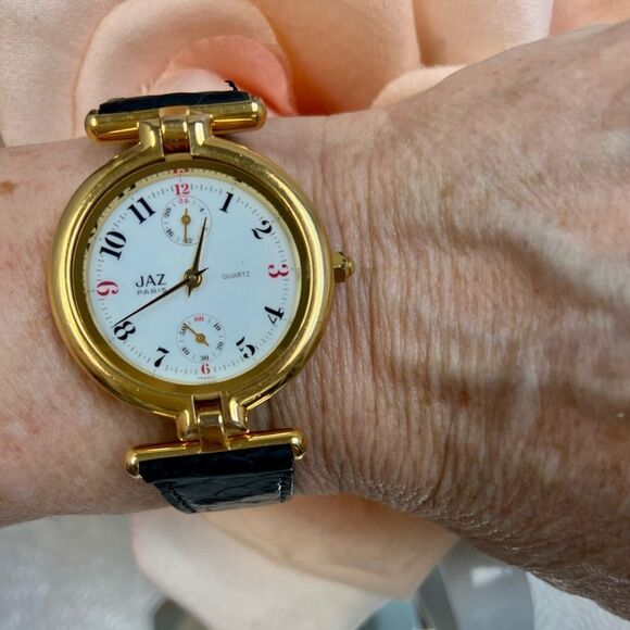 Vintage JAZ Paris Dress Watch with Sub-dials and Fancy Lugs - Picture 7 of 15